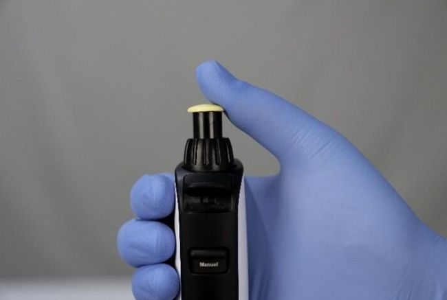 �ƌW������һ֧SWITCH��Һ�����،�����Ĵָ��������������Ϣ��